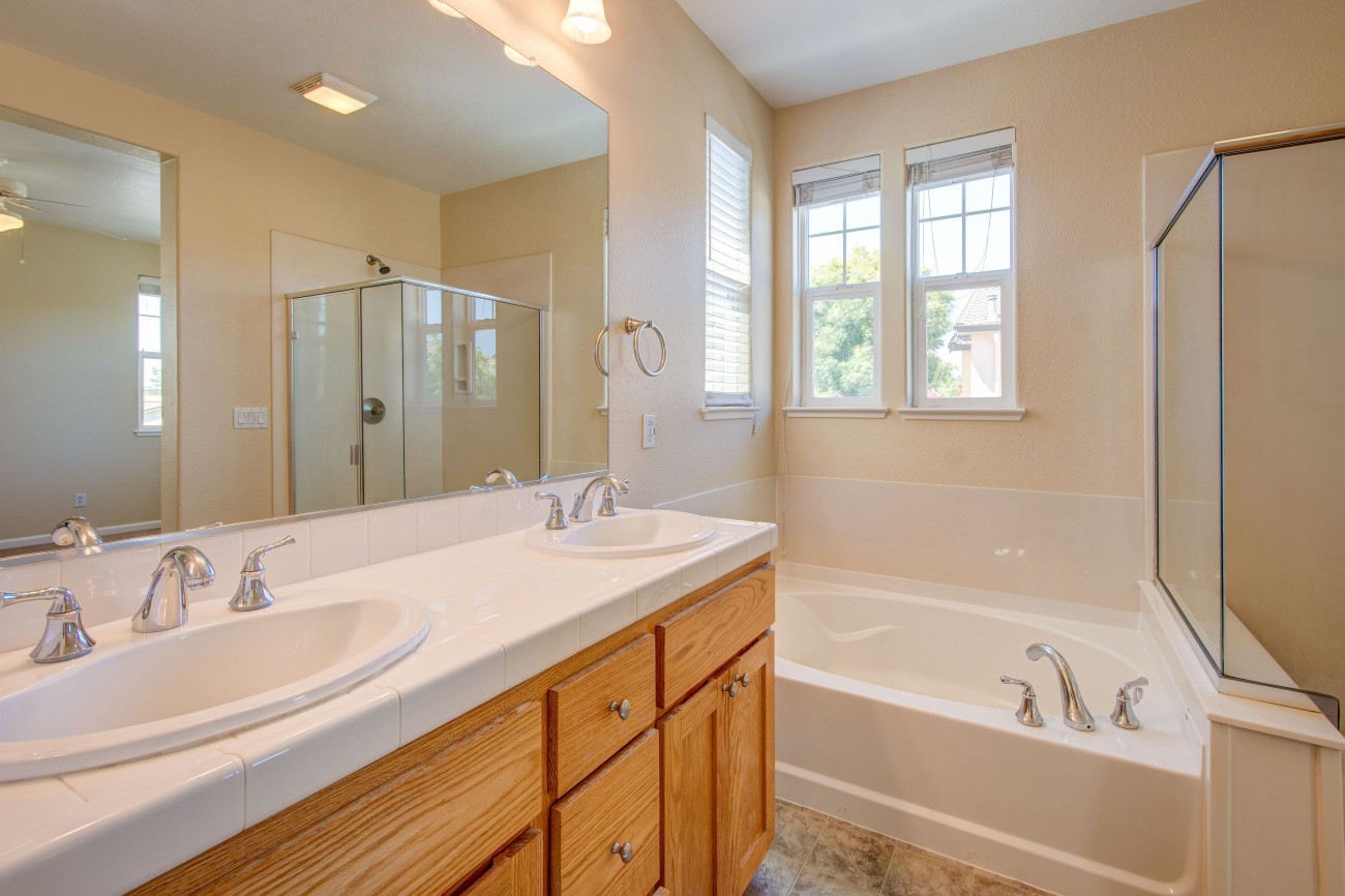 1650 Glenmore-25.jpg